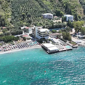 4* Отель Paradise